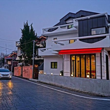 Gunsan Snoring Dalmong Guesthouse Exterior photo