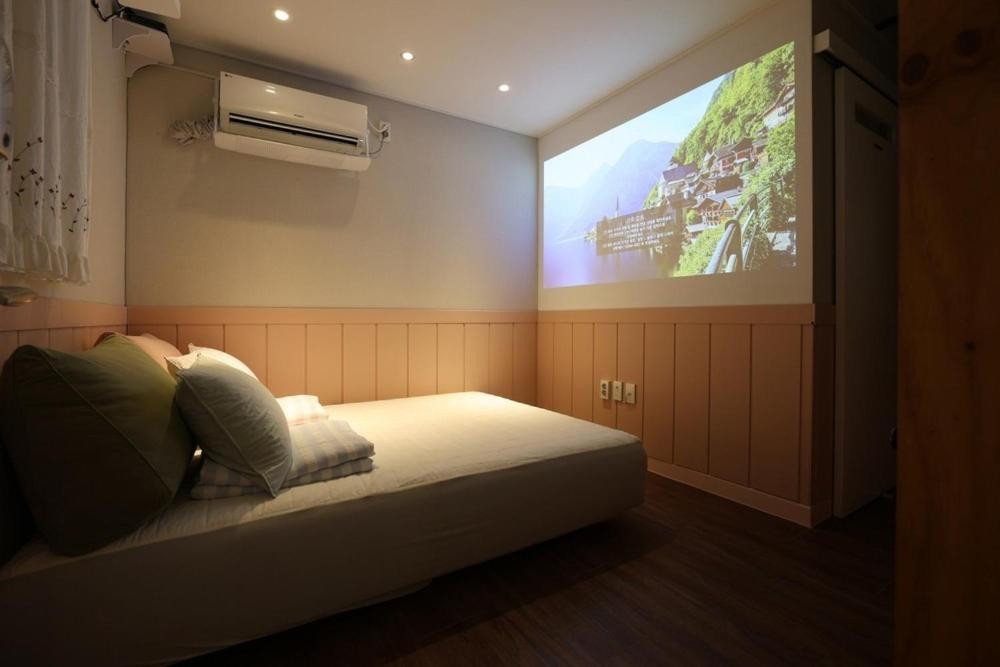 Gunsan Snoring Dalmong Guesthouse Room photo