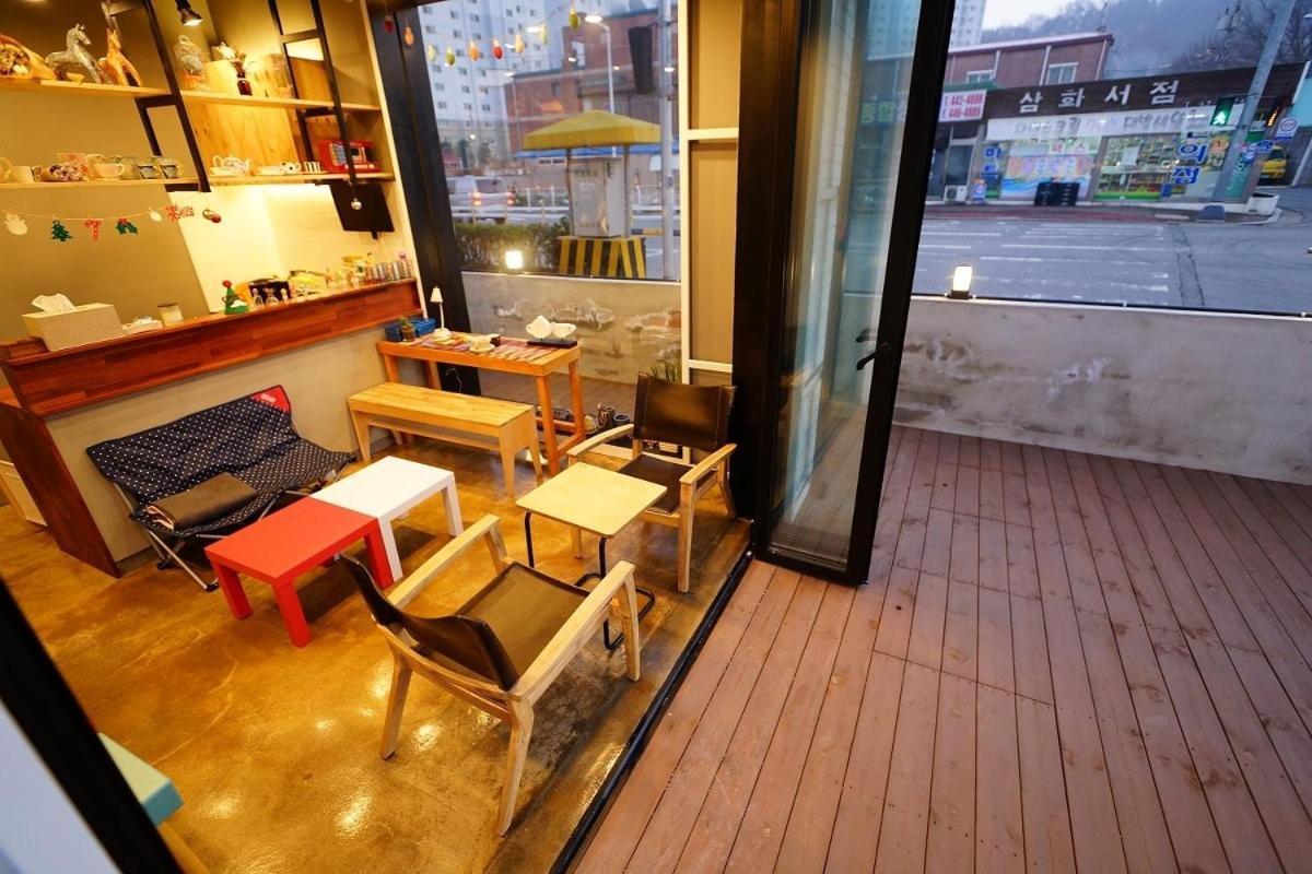 Gunsan Snoring Dalmong Guesthouse Exterior photo