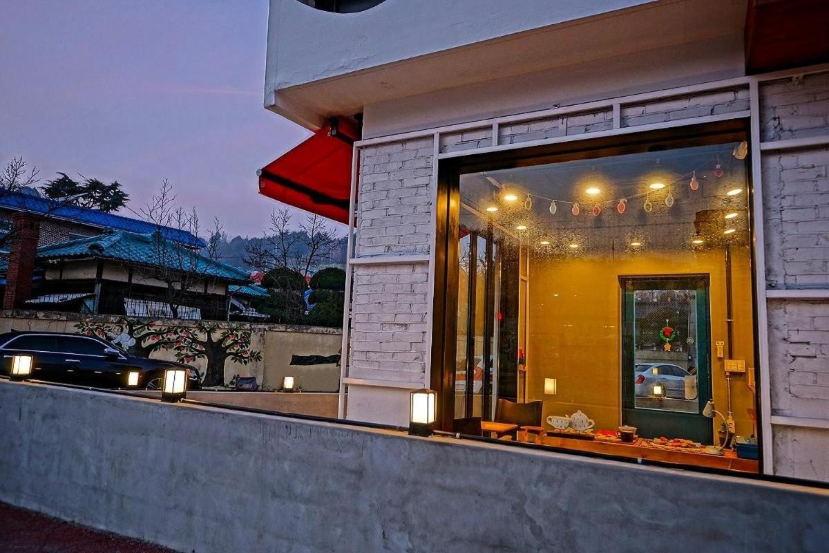 Gunsan Snoring Dalmong Guesthouse Exterior photo